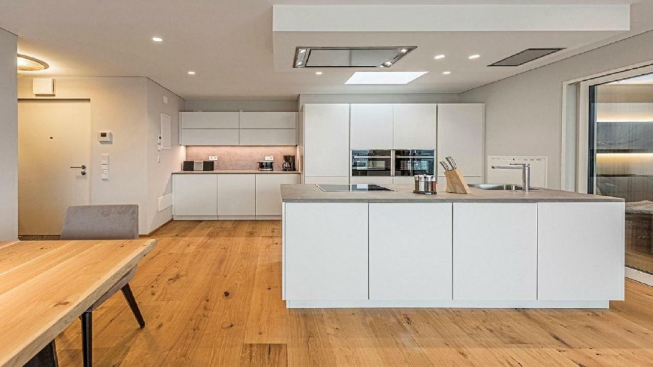 Ferienwohnung Penthouse Skygarden Schenna Exterior foto