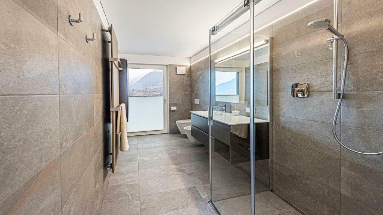 Ferienwohnung Penthouse Skygarden Schenna Exterior foto